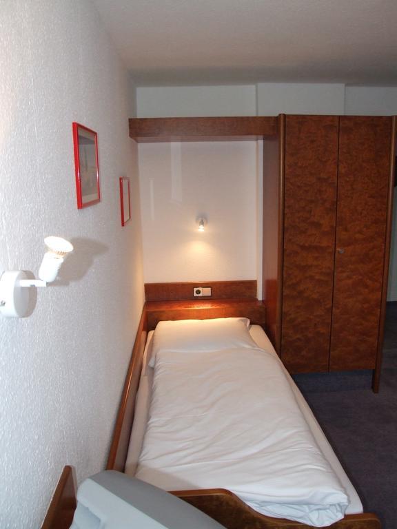 Hotel Strobel Stuttgart Zimmer foto